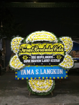 Papan Bunga Duka di Purba