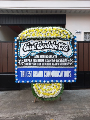 Papan Bunga Duka di Purba